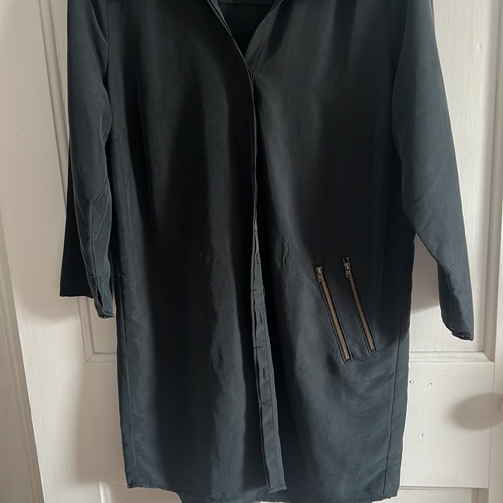 Long button up soft top - Picture 2 of 4
